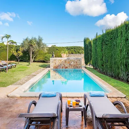 Villa Near Town Centre