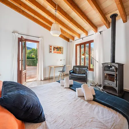 Near Town Centre Villa *